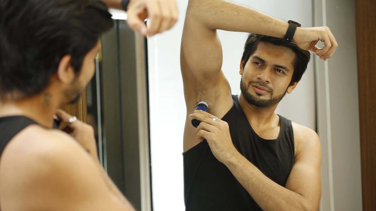 শেভিংয়ের পরপরই ডিওডোরেন্ট বা অ্যান্টিপার্সপিরেন্ট ব্যবহার করার ক্ষেত্রে সতর্কতা অবলম্বন করতে হবে