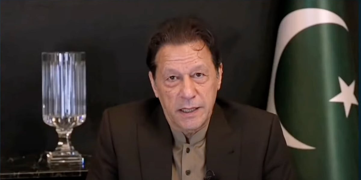 কৃত্রিম বুদ্ধিমত্তার সাহায্যে তৈরি ভিডিও চিত্রে ইমরানের এই ছবিটি ব্যবহার করা হয়েছে