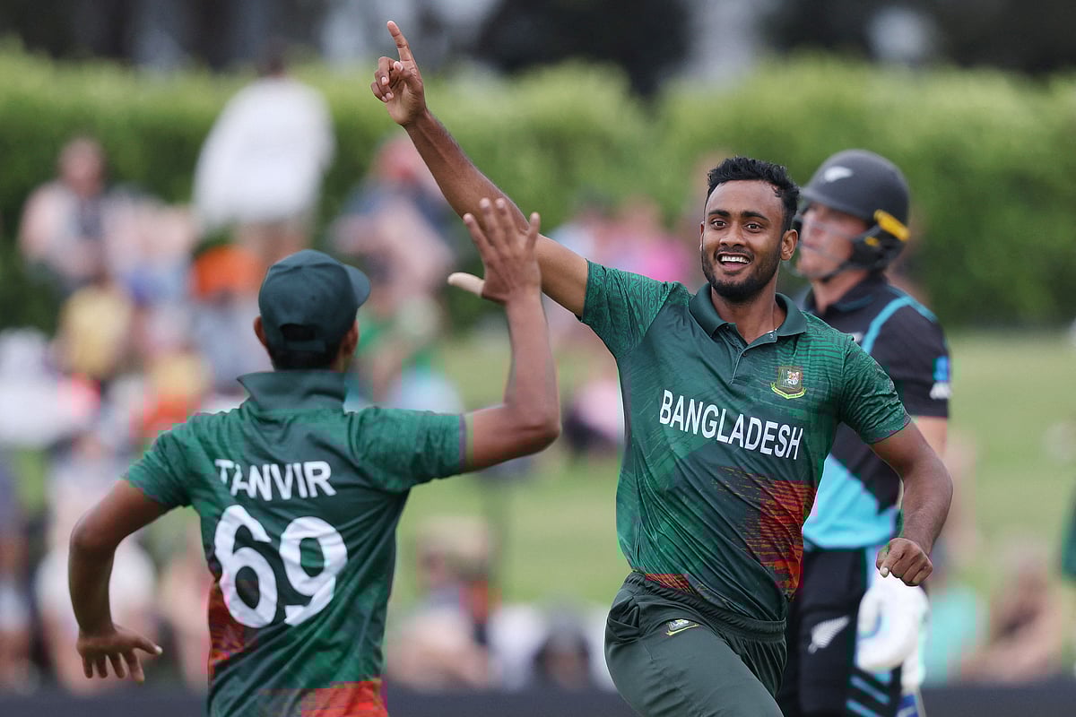 শরীফুল-মেহেদীরা ম্যাচটায় ফিরিয়ে এনেছিলেন রোমাঞ্চ