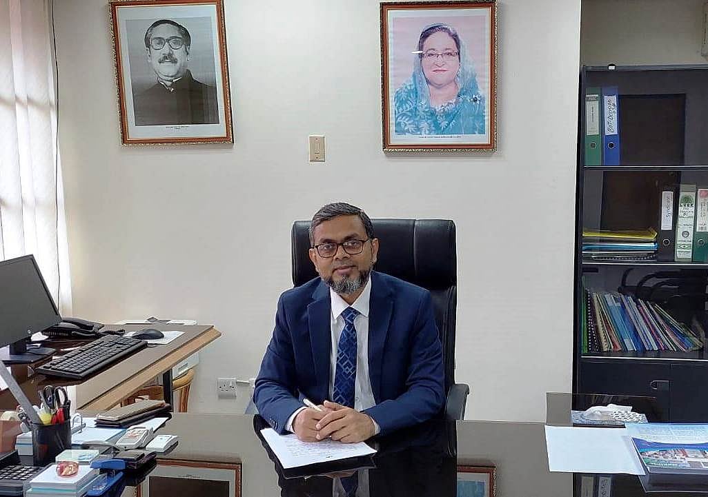 অধ্যাপক আশিক মোসাদ্দিক