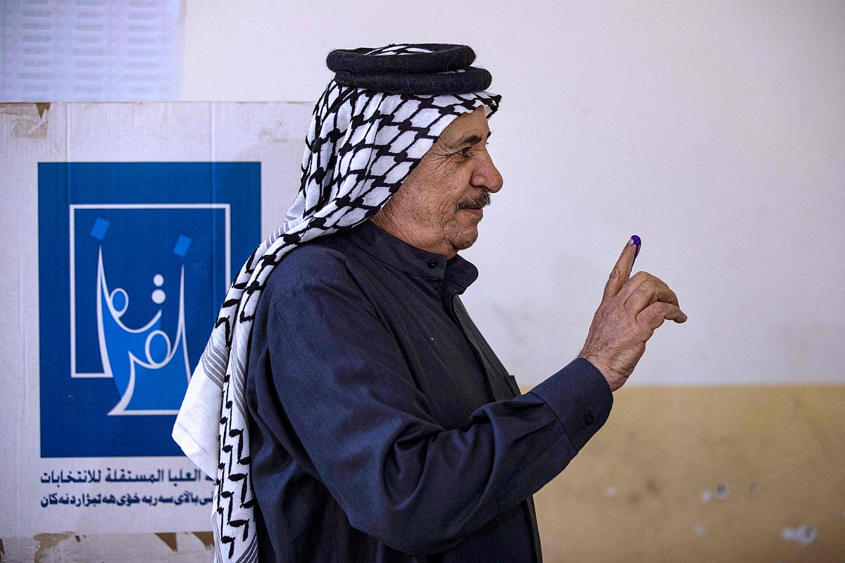 কঠোর নিরাপত্তার মধ্য দিয়ে স্থানীয় সময় আজ সোমবার সকাল সাতটায় ভোট গ্রহণ শুরু। ভোট গ্রহণ শেষ হবে সন্ধ্যা ছয়টায়