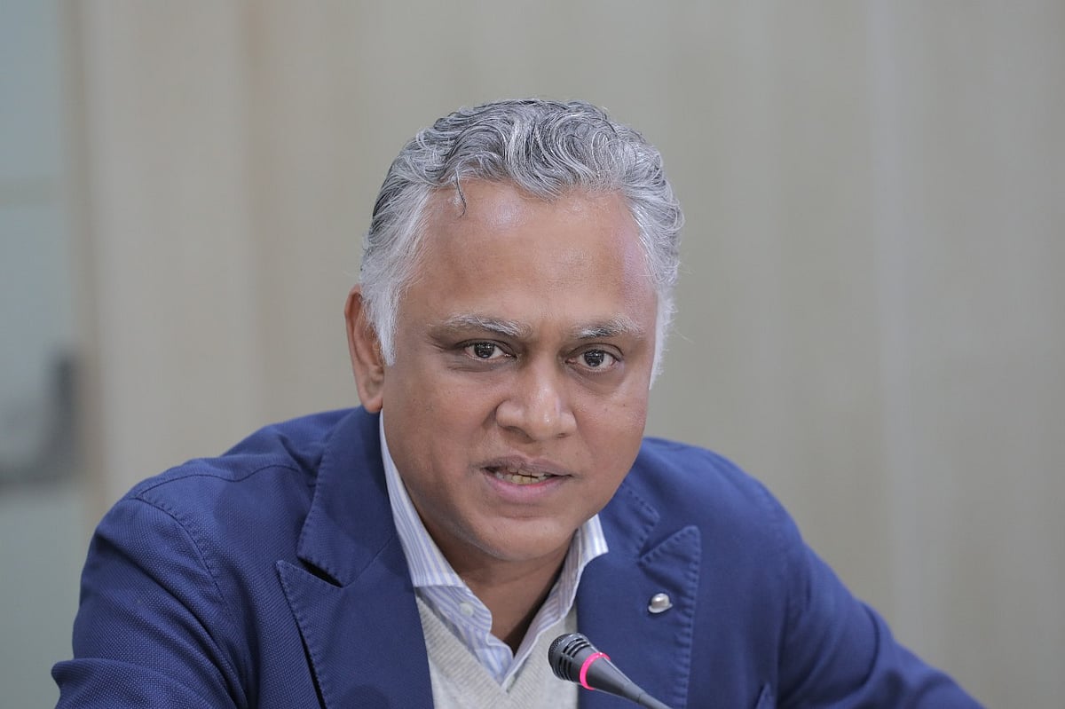 সৈয়দ নাসিম মঞ্জুর
ব্যবস্থাপনা পরিচালক অ্যাপেক্স ফুটওয়্যার