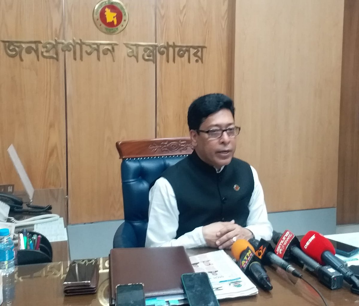 জনপ্রশাসনমন্ত্রী ফরহাদ হোসেন