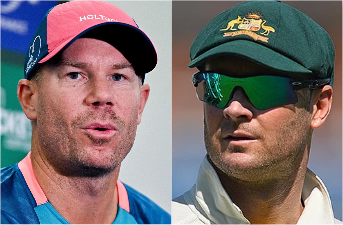 ওয়ার্নারের প্রথম টেস্ট অধিনায়ক ছিলেন ক্লার্ক (ডানে)