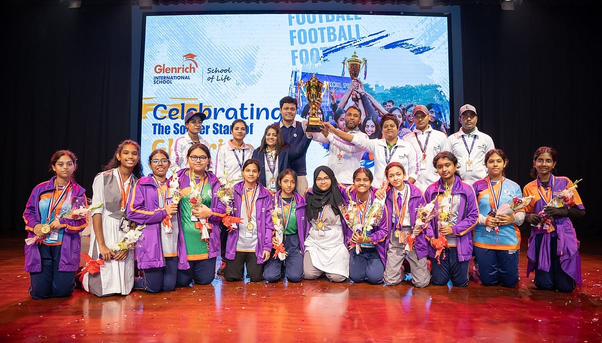 স্কলাস্টিকা স্কুলকে ১-০ গোলের ব্যবধানে হারিয়ে আন্তবিদ্যালয় ফুটবল টুর্নামেন্টে (অনূর্ধ্ব-১৯) চ্যাম্পিয়ন হয় গ্লেনরিচ ইন্টারন্যাশনাল স্কুলের অনূর্ধ্ব-১৯ নারী ফুটবল দল