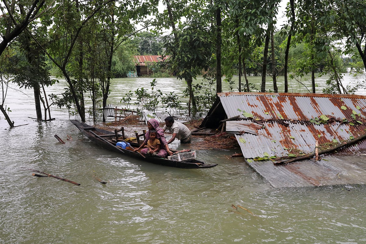 বাংলাদেশে জলবায়ু পরিবর্তন ঘটিত নানা দুর্যোগ উদ্বেগজনক হারে বাড়ছে