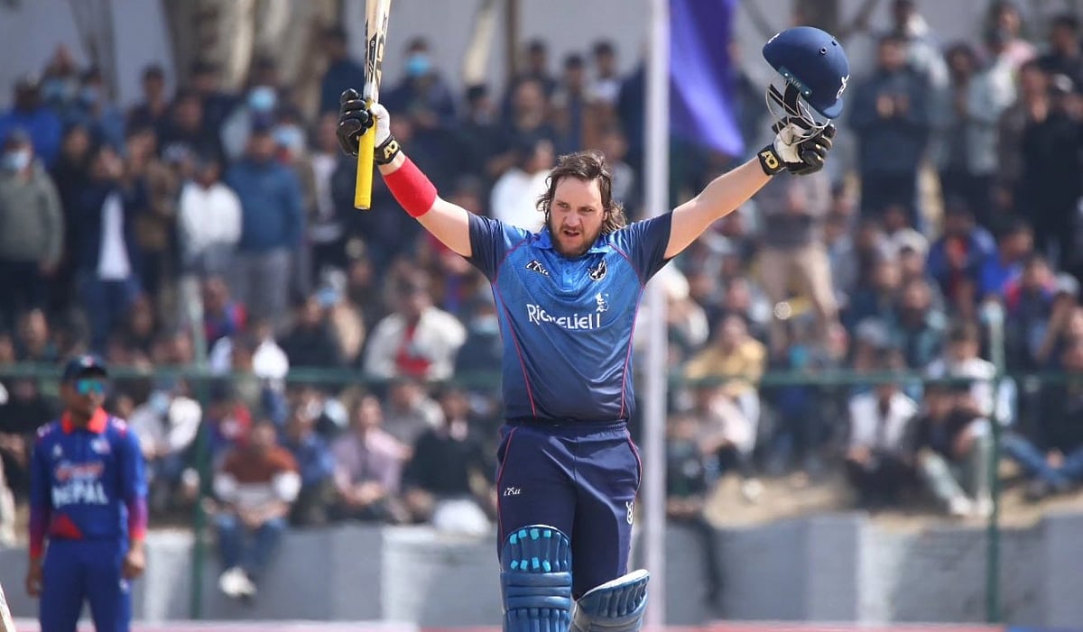 সেঞ্চুরির পর লফটি-ইটন, আজ কীর্তিপুরে