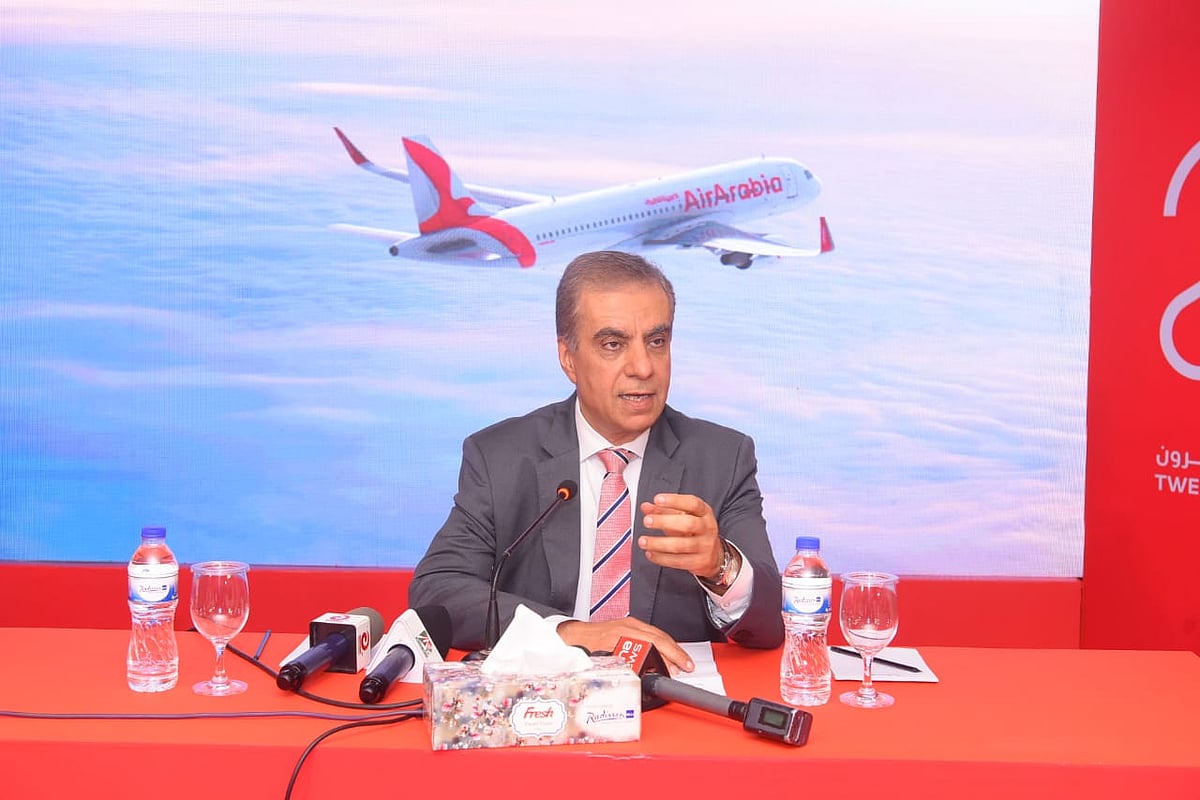 এয়ার অ্যারাবিয়ার ২০ বছর পূর্তি উপলক্ষে রাজধানীর এক হোটেলে আয়োজিত অনুষ্ঠানে সাংবাদিকদের বিভিন্ন প্রশ্নের জবাব দেন প্রতিষ্ঠানটির গ্রুপ সিইও আদেল আবদুল্লাহ আলী