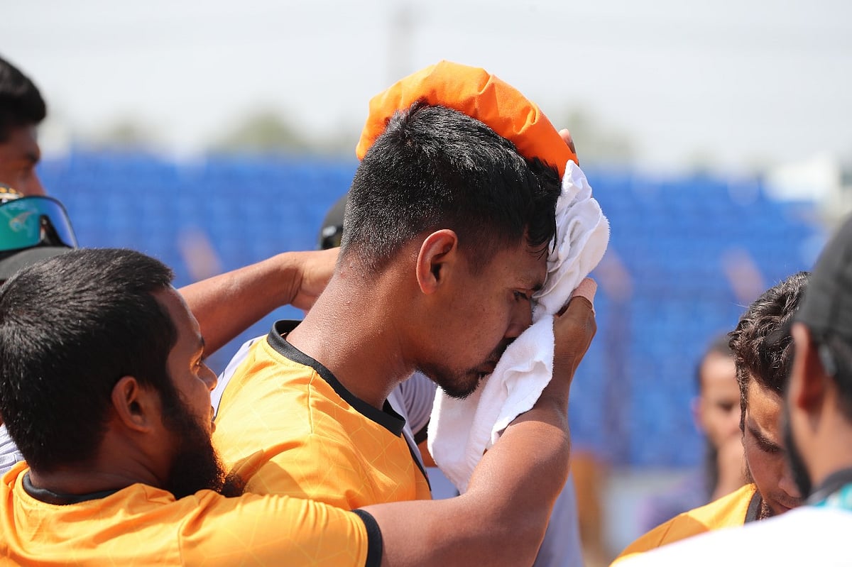 বিপিএল প্রস্তুতিতে আহত হয়েছেন মোস্তাফিজুর রহমান