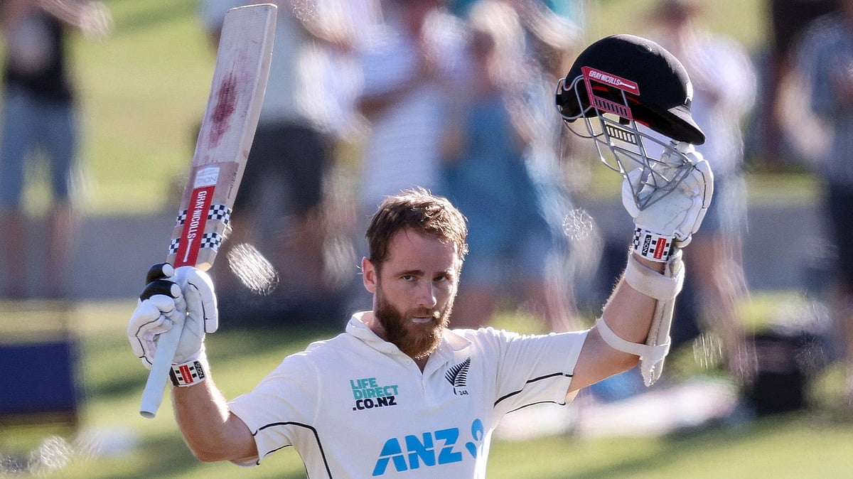 উইলিয়ামসনের আরও একটি শতক