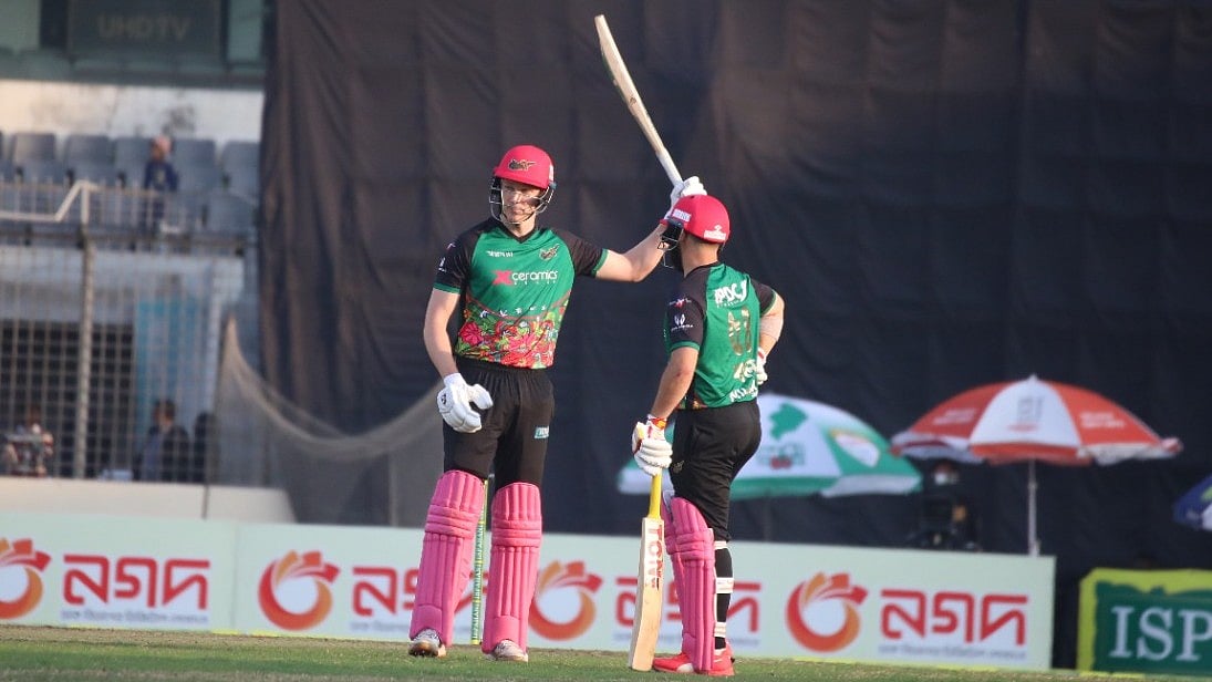 অর্ধশতক করেছেন টেক্টর