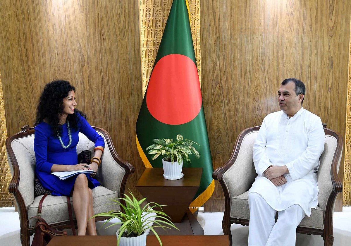 পরিবেশ, বন ও জলবায়ু পরিবর্তনবিষয়ক মন্ত্রী সাবের হোসেন চৌধুরীর সঙ্গে বৈঠক করেছেন যুক্তরাষ্ট্রের দক্ষিণ ও মধ্য এশিয়াবিষয়ক উপসহকারী পররাষ্ট্রমন্ত্রী আফরিন আক্তার