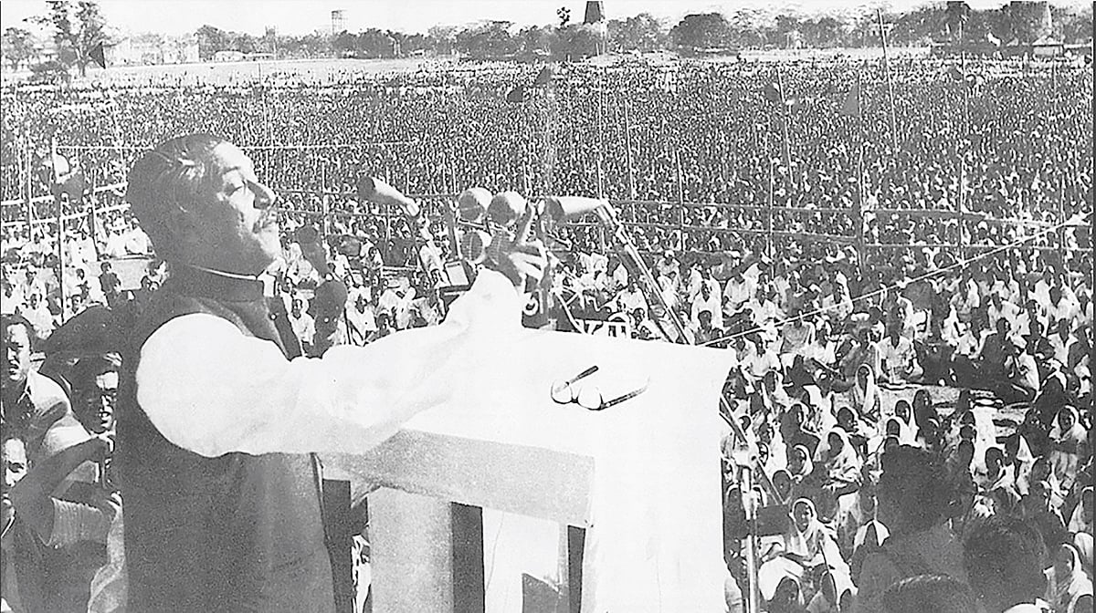 বঙ্গবন্ধুর ৭ মার্চের ভাষণ একটি মুহূর্ত সূচনা করেছিল, যা ছিল বর্তমান থেকে ভবিষ্যতের রাস্তায় দৃপ্ত পা ফেলার