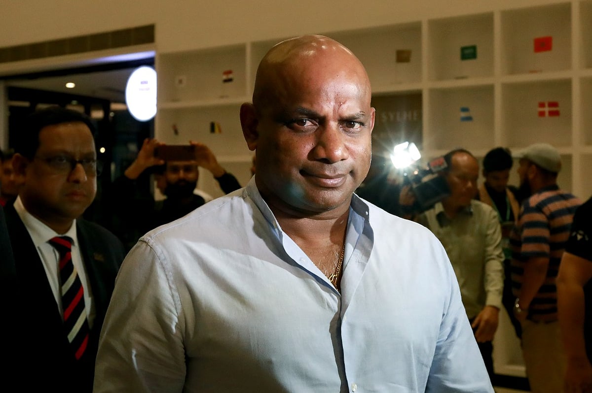 শ্রীলঙ্কা ক্রিকেট দলের পরামর্শকের দায়িত্বে আছেন সনাৎ জয়াসুরিয়া। আজ সিলেটে