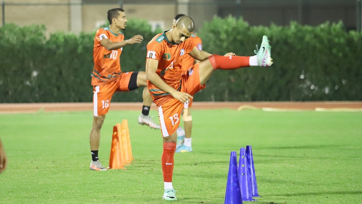 কুয়েতে অনুশীলনে বাংলাদেশ ফুটবল দল