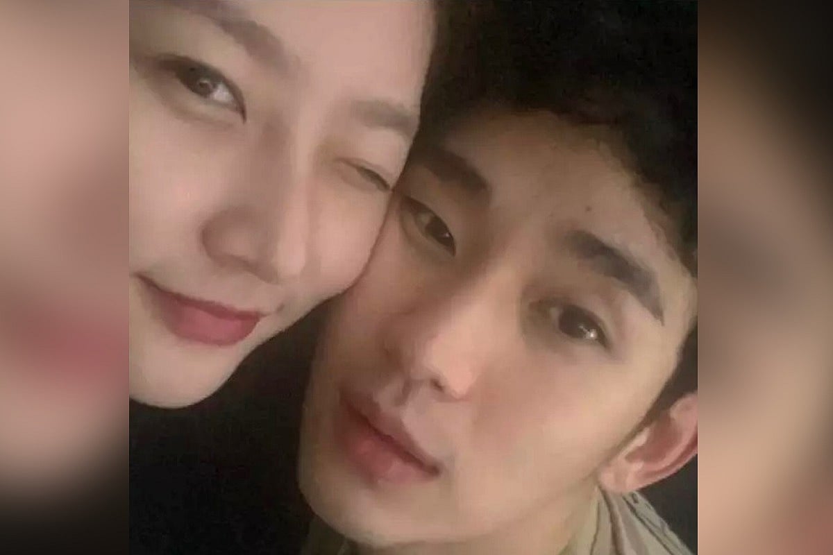 এই ছবিকে কেন্দ্র করে কিম সু হিয়োন ও কিম সে রনের প্রেমের গুঞ্জন ছড়িয়েছে সামাজিক মাধ্যমে