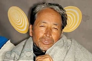 ভারতের লাদাখে অনশনরত বাস্তবের ‘র‌্যাঞ্চো’ সোনম ওয়াংচুক