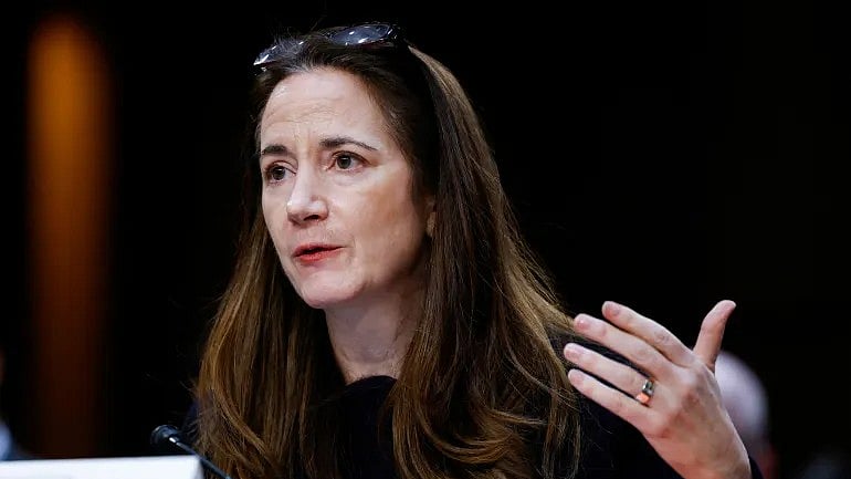 মার্কিন কংগ্রেসের সিনেট ইন্টেলিজেন্স কমিটির উদ্দেশে বক্তব্য দেন দেশটির ন্যাশনাল ইন্টেলিজেন্সের পরিচালক এভ্রিল হেইন্স