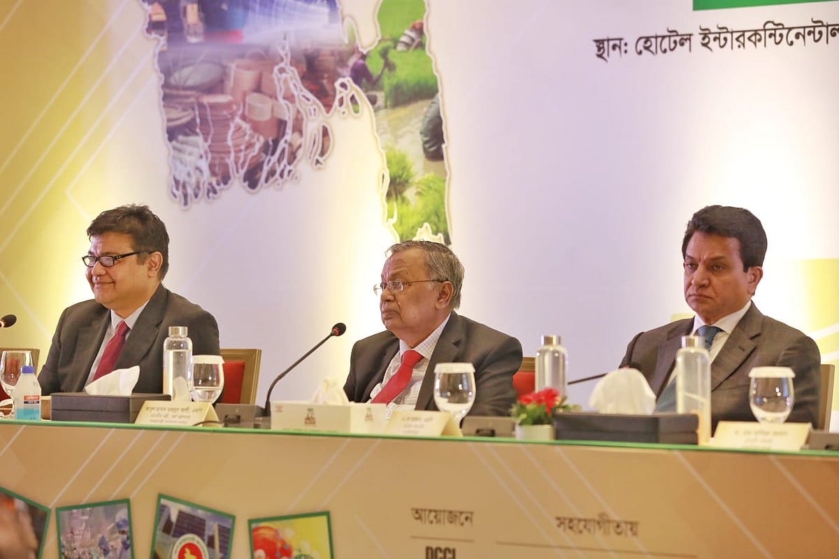 রাজধানীর ইন্টারকন্টিনেন্টাল হোটেলে ‘প্রাক্‌-বাজেট আলোচনা: বেসরকারি খাতের প্রত্যাশা’ শীর্ষক এক মতবিনিময় সভায় প্রধান অতিথির বক্তব্য দেন অর্থমন্ত্রী আবুল হাসান মাহমুদ আলী। আজ রোববার