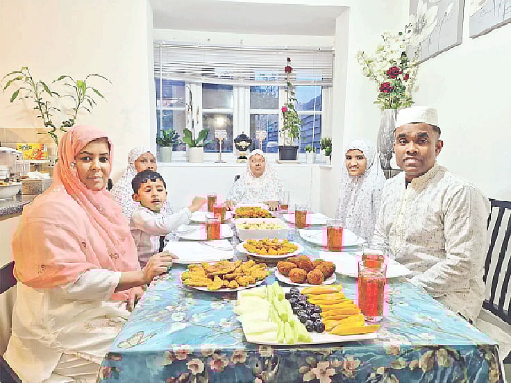 রত্না-মতিন দম্পতির পারিবারিক ইফতার