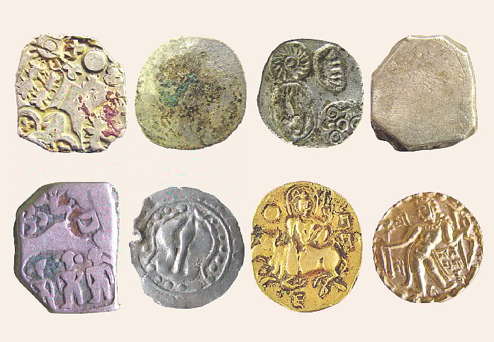 বাংলাদেশ জাতীয় জাদুঘর ও ব্যক্তিগত মুদ্রা সংগ্রাহকদের কাছে হাজার বছরের পুরনো মুদ্রা আছে।