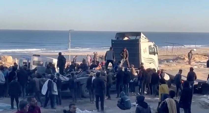 গাজার স্বাস্থ্য মন্ত্রণালয় বলেছে, ত্রাণ নিতে জড়ো হওয়া মানুষের ওপর ইসরায়েলি সেনাদের গুলি চালানোর ঘটনায় ১১২ জন নিহত হয়েছে, ২৯ ফেব্রুয়ারি