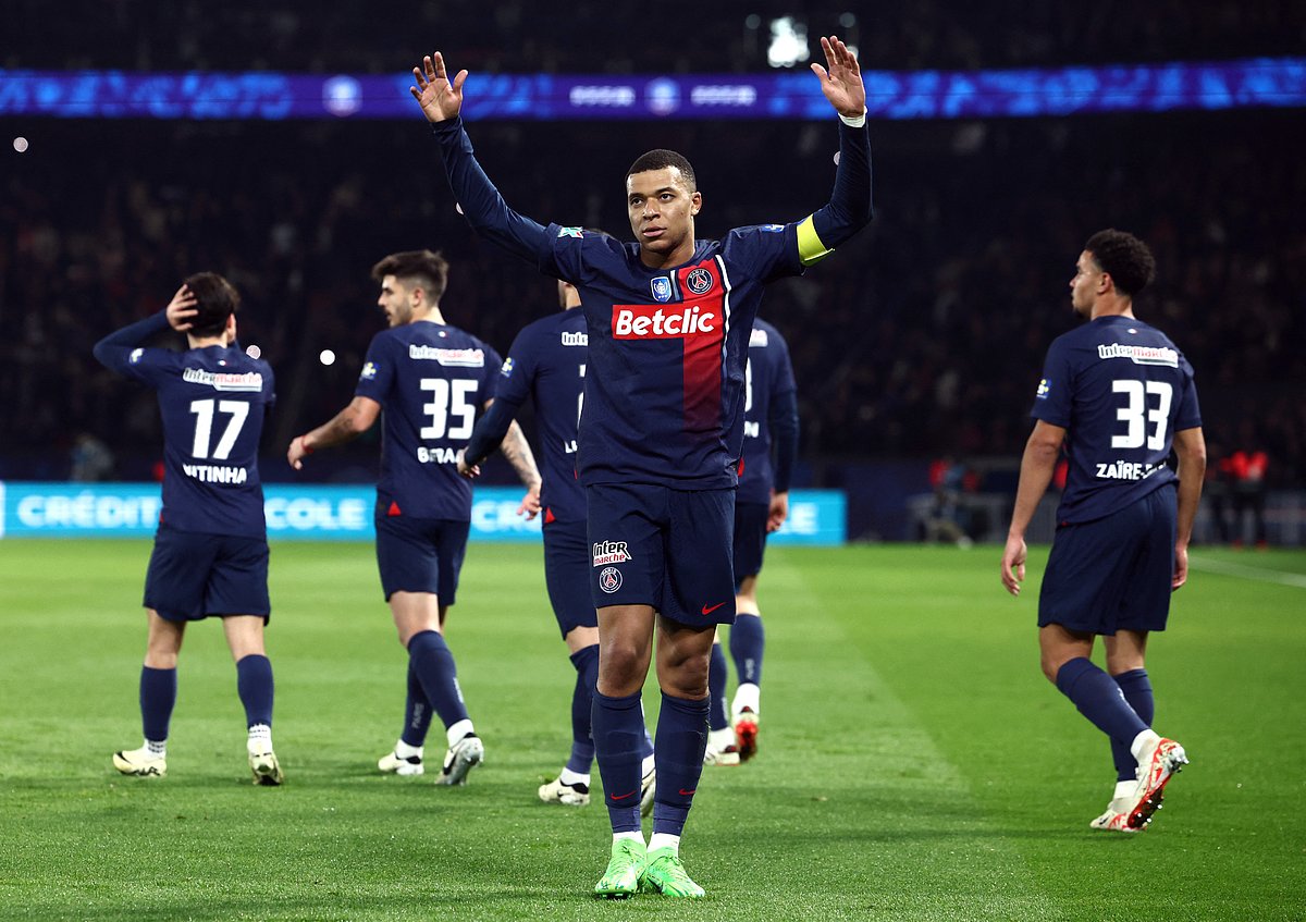 চ্যাম্পিয়নস লিগের শেষ আটে বার্সার মুখোমুখি হবে পিএসজি