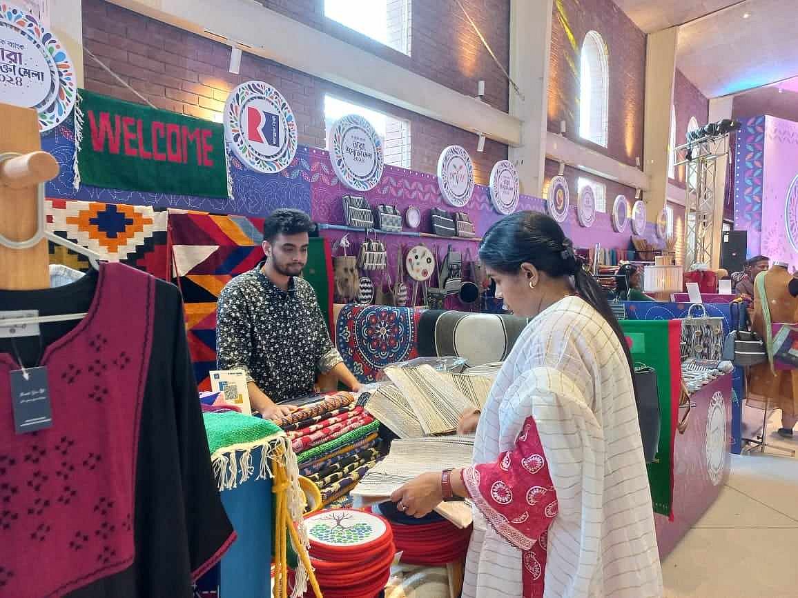 নারী উদ্যোক্তাদের পণ্য নিয়ে শুরু হয়েছে ‘তারা উদ্যোক্তা মেলা ২০২৪’