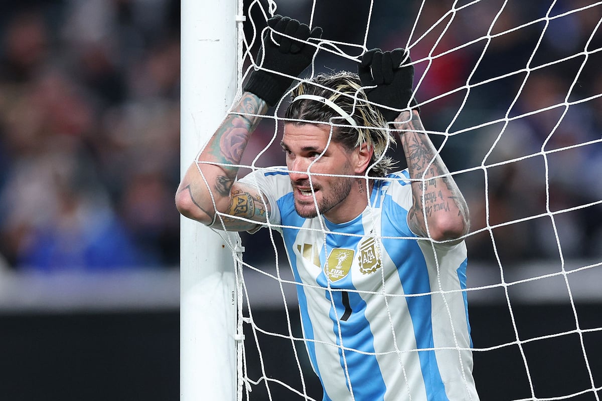 এল সালভাদরের বিপক্ষে ম্যাচের এক মুহূর্তে রদ্রিগো দি পল