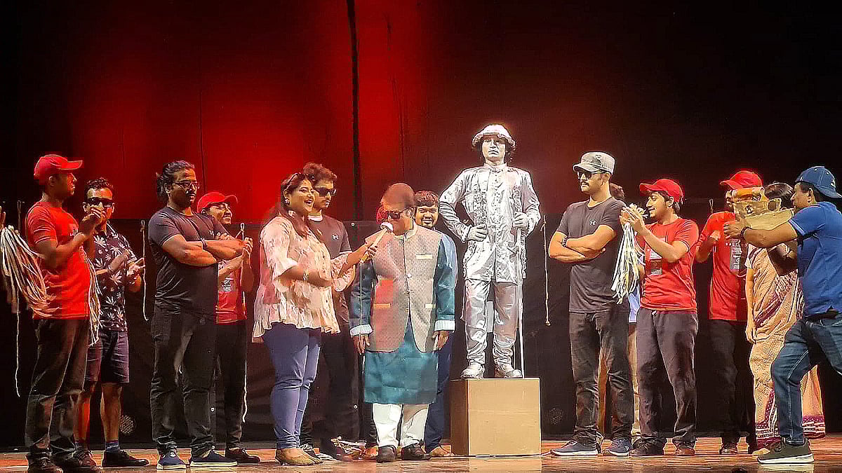 ‘কম্পানি’ নাটকের শেষ দৃশ্য