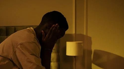 Мәскеу кеңселерінде түсірілген әуесқой порно