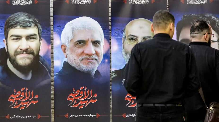 একের পর এক ইরানি সেনা কর্মকর্তাকে হত্যা করছে ইসরায়েল