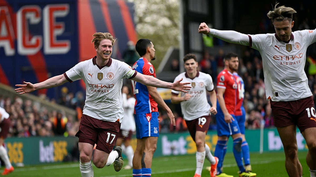 আবারও ট্রফিজয়ের সম্ভাবনায় এগিয়ে গেছে ম্যানচেস্টার সিটি