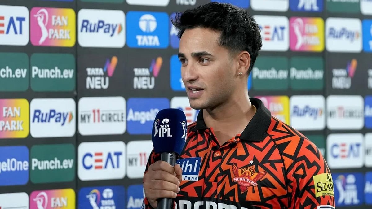 অভিষেক শর্মা ৭ ইনিংসে ছক্কাই মেরেছেন ২৪টি