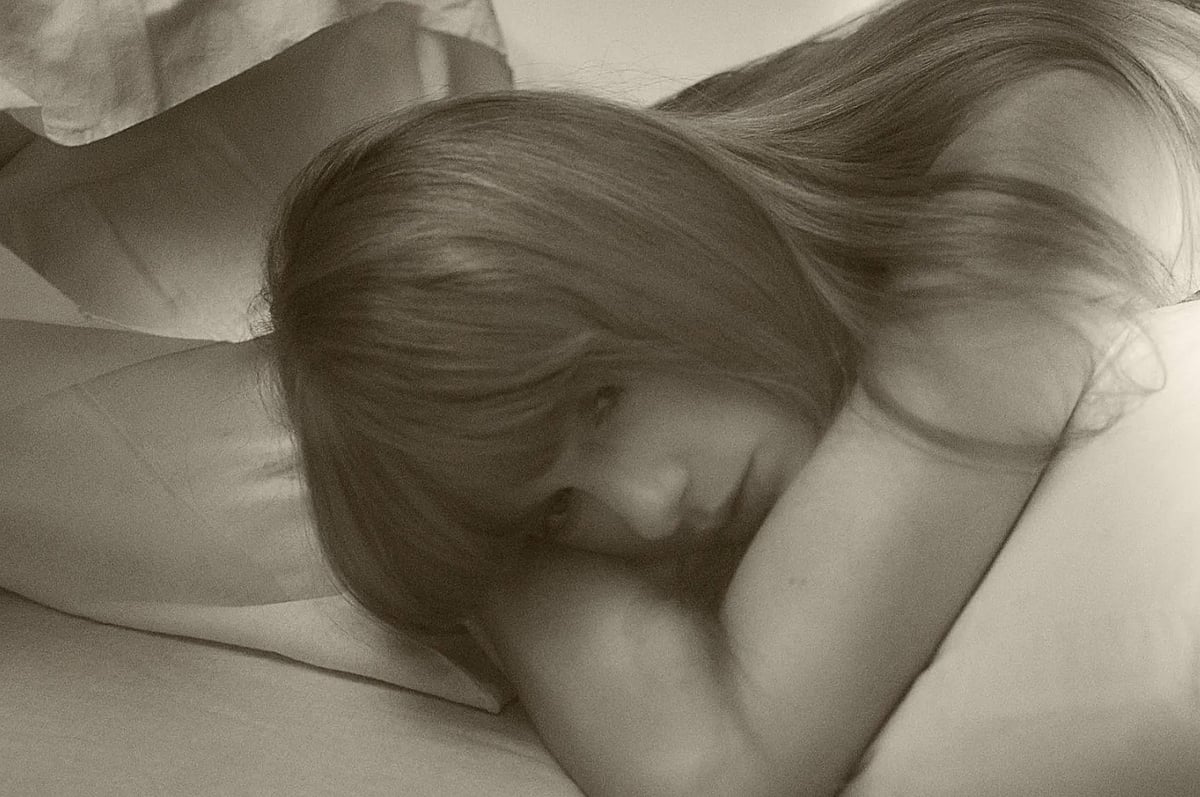 গত ১৯ এপ্রিল সুইফটের নতুন অ্যালবাম ‘দ্য টরচার্ড পোয়েটস ডিপার্টমেন্ট’ প্রকাশিত হয়েছে