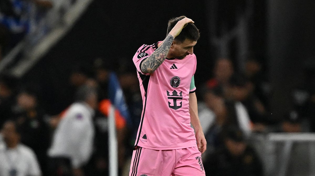 হতাশ মেসি