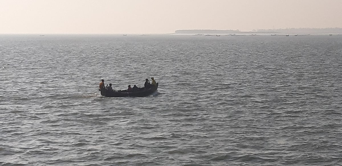 টেকনাফ-সেন্টমাটিন নৌপথের নাইক্ষ্যংদিয়া নামক এলাকা