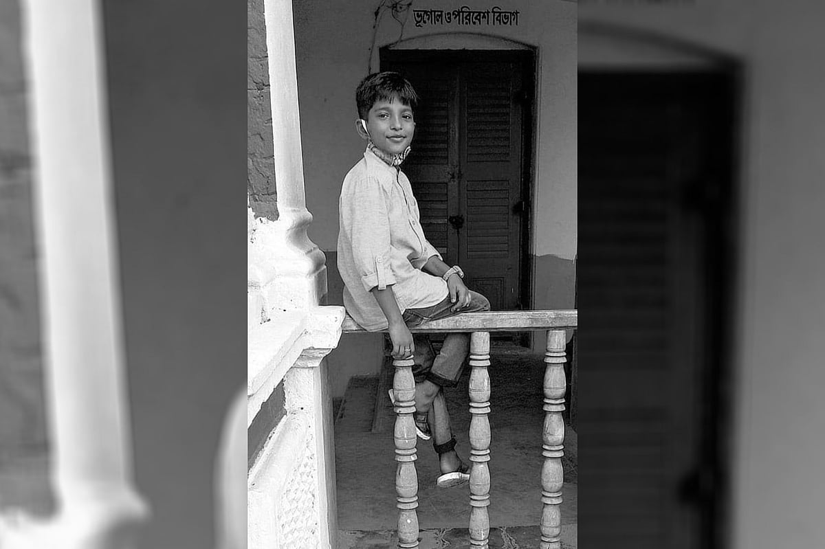 সপ্তম শ্রেণির ছাত্র মাহিন আহমেদ গতকাল বৃহস্পতিবার সড়ক দুর্ঘটনায় নিহত হয়