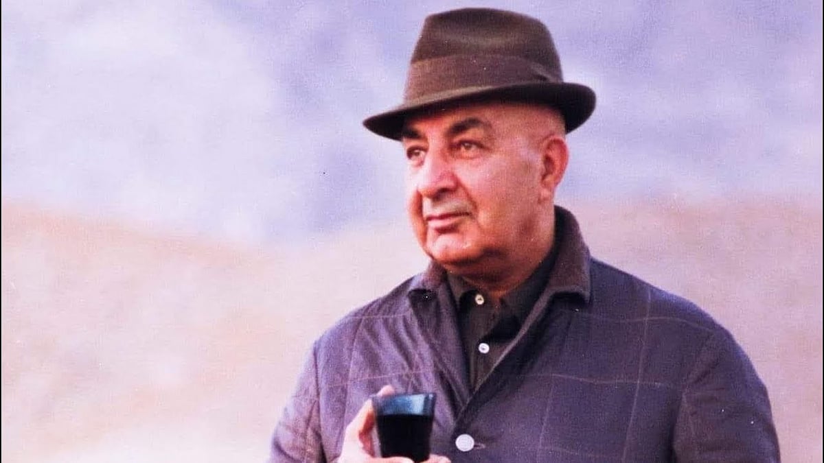 আফগানিস্তানের প্রথম প্রেসিডেন্ট সরদার মুহাম্মদ দাউদ খান