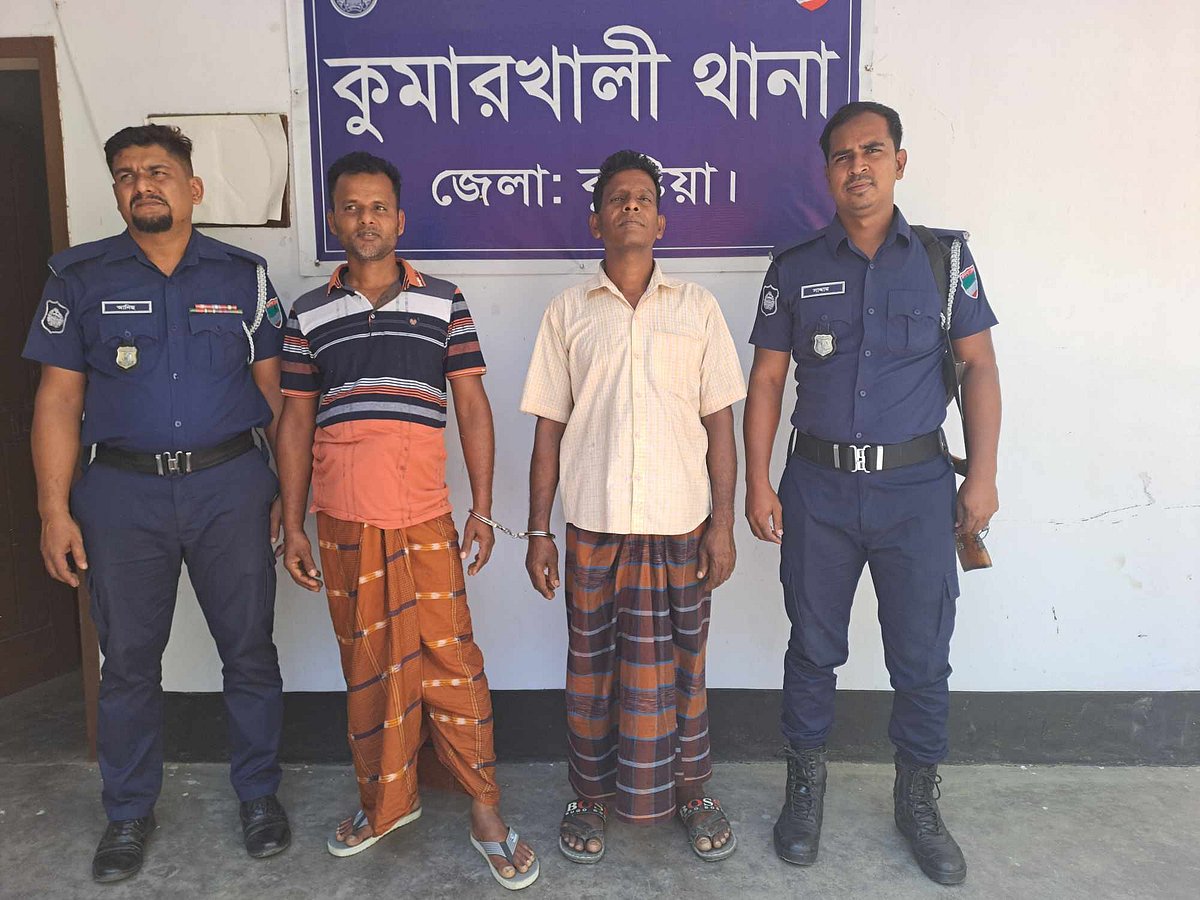 কুমারখালীতে চুরির অভিযোগ তুলে ভ্যানচালককে মারধর ও চুল কেটে দেওয়ার ঘটনায় গ্রেপ্তার দুই ব্যক্তি