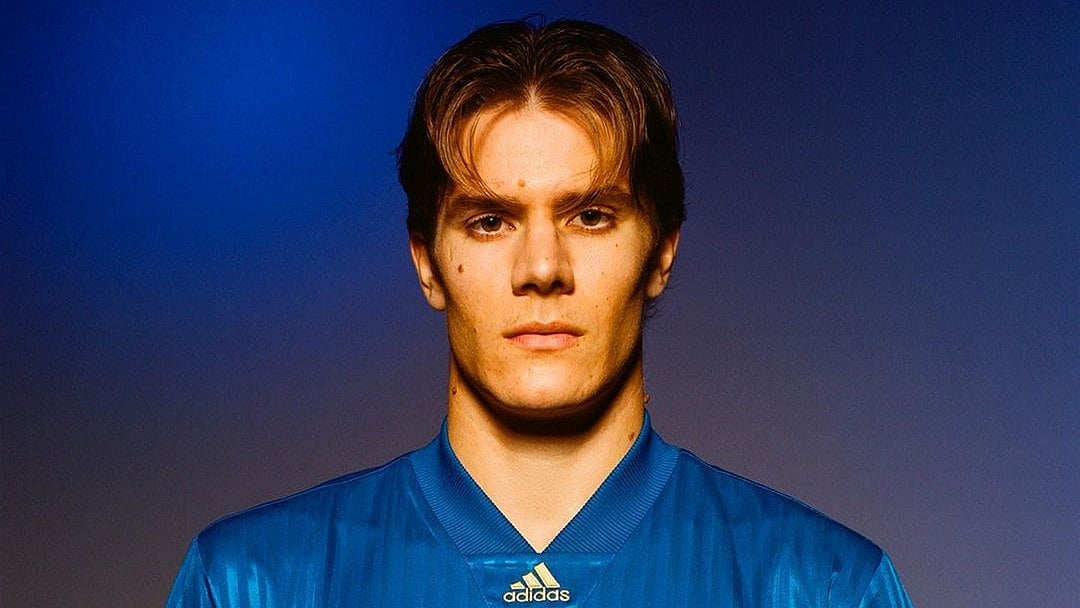 জুয়ার অপরাধে সাত ম্যাচ নিষিদ্ধ ছিলেন