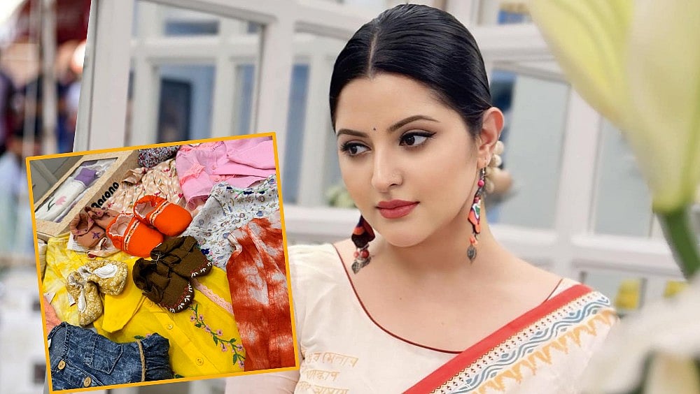 ফেসবুকে ছবি দিয়ে সুখবরটি সবার সঙ্গে শেয়ার করেন পরীমনি। কোলাজ