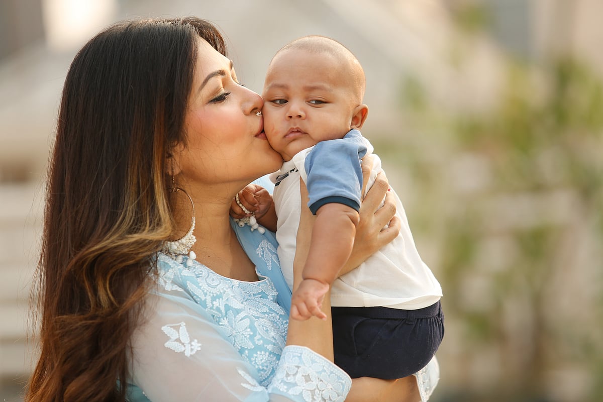 জান্নাতুল পিয়ার কোলে তাঁর ছেলে অ্যারেস