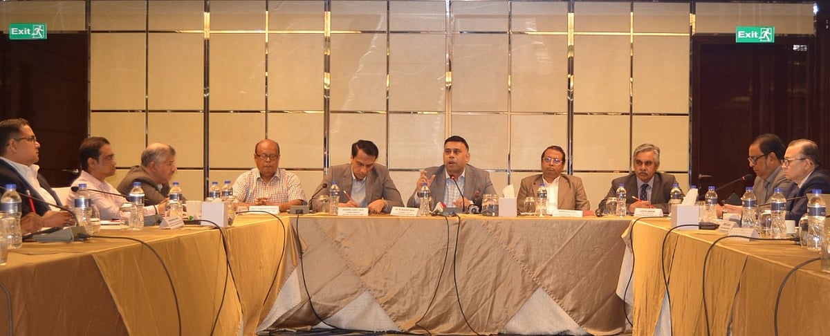 পলিসি এক্সচেঞ্জ আয়োজিত জাতীয় বাজেট ২০২৪-২৫: উচ্চ
সম্ভাবনাময় খাতের জন্য অগ্রাধিকার’ শীর্ষক গোলটেবিল আলোচনায় বক্তারা। আজ ঢাকার একটি হোটেলে