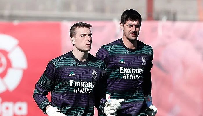 রিয়ালের দুই গোলরক্ষক লুনিন ও কোর্তোয়া