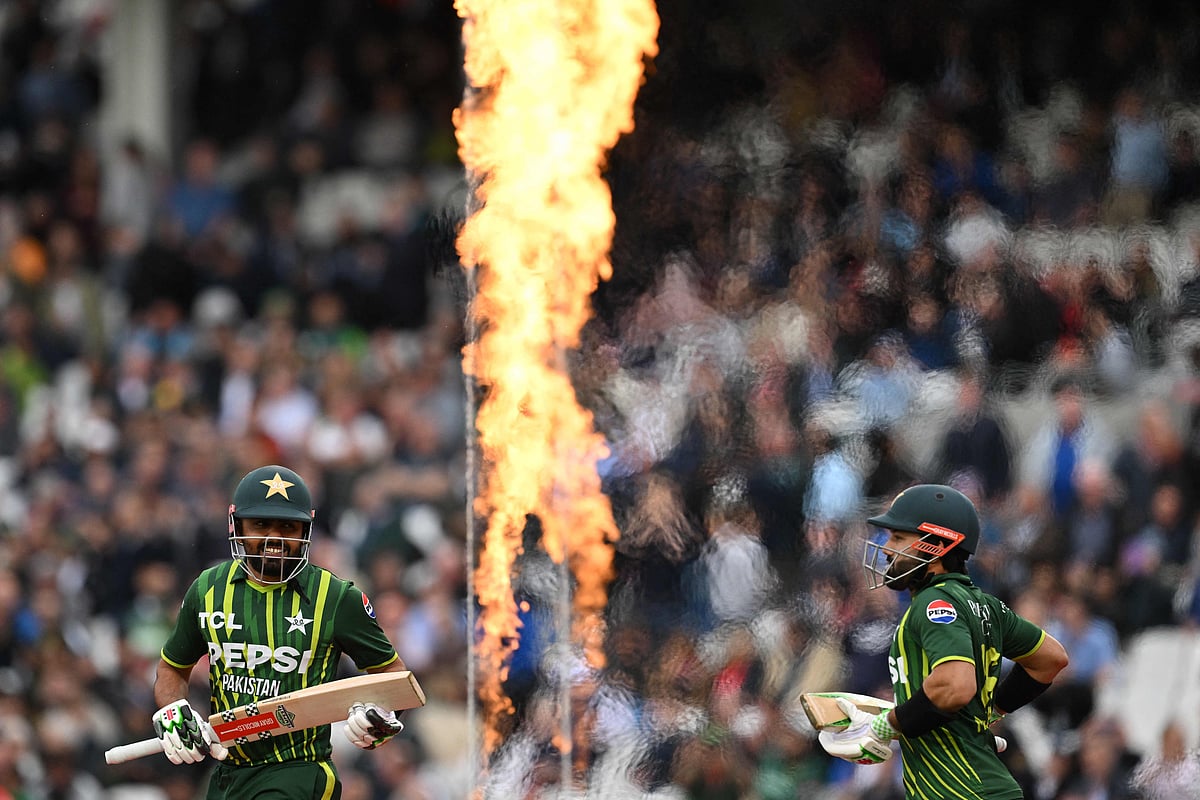 আবার পাকিস্তানের ওপেনিং জুটিতে বাবর আজম ও মোহাম্মদ রিজওয়ান