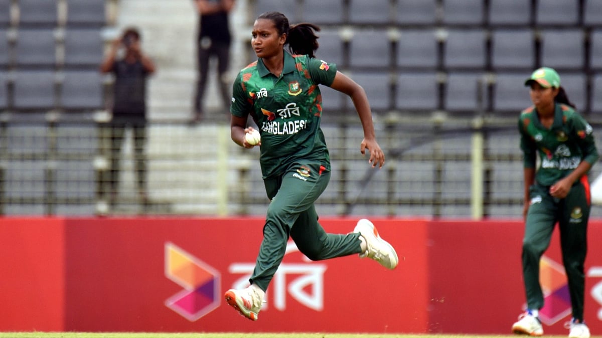 বাংলাদেশ জাতীয় নারী দলের হয়ে অভিষেক হলো পেসার হাবিবা ইসলামের