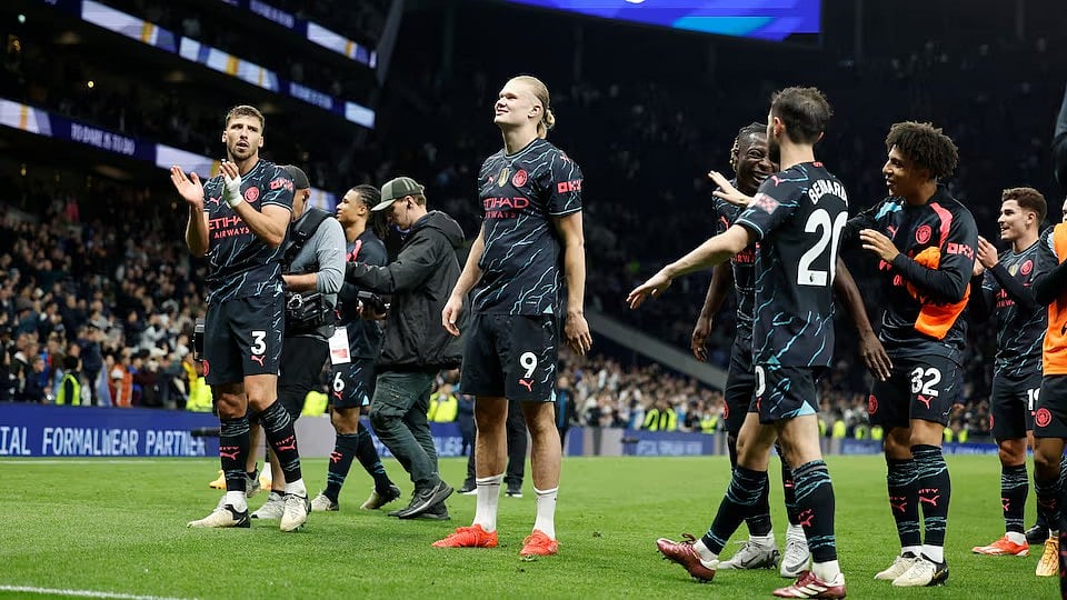 সিটি এখন শিরোপার দ্বারপ্রান্তে