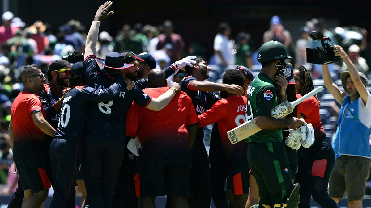 প্রথম ম্যাচে হেরে গেছে পাকিস্তান