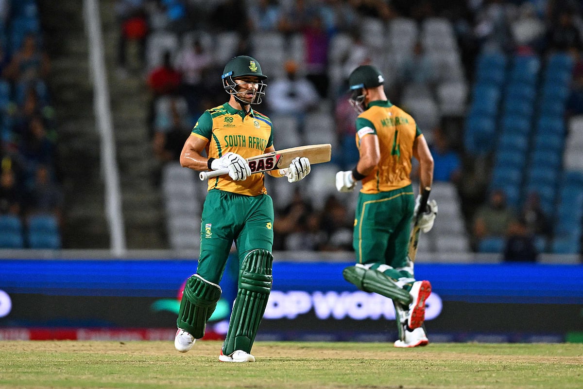 মার্করাম ও হেনড্রিকস অপরাজিত থেকে ফাইনালে তোলেন দক্ষিণ আফ্রিকাকে